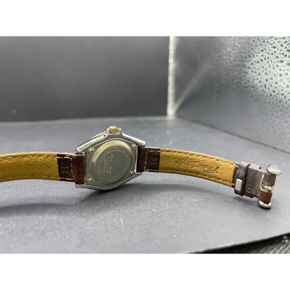 Vtg Freestyle Watch Women Silver Gold Two Tone Brown Leather Band 300 Ft WR main image 7